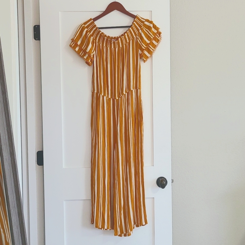 LN Xhilaration women's M striped jumpsuit